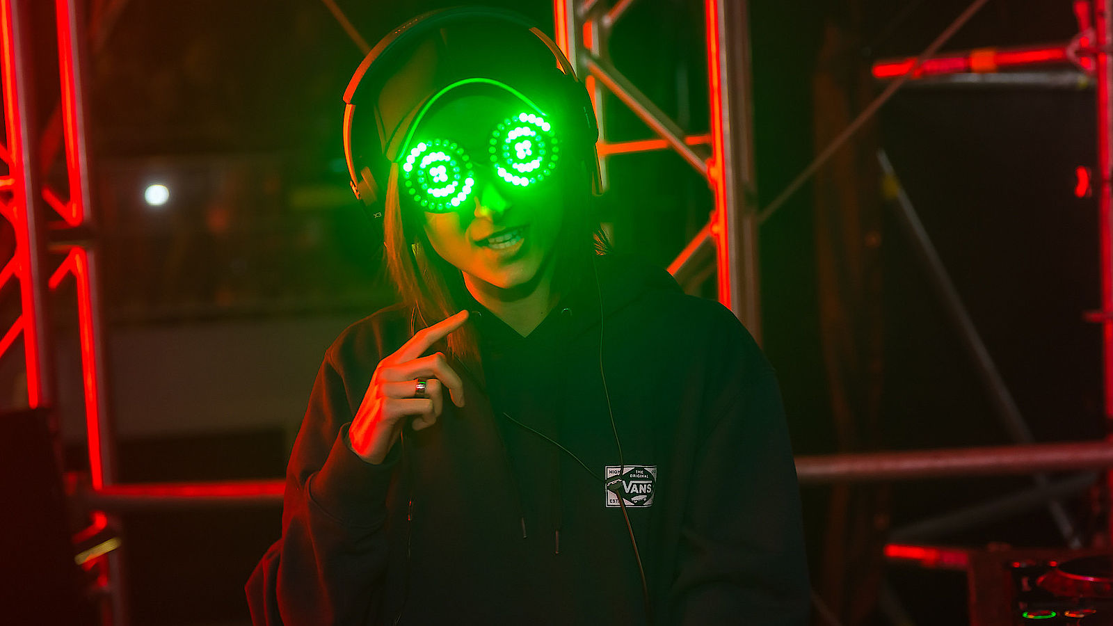 Rezz shows the first preview of her collaboration with Deadmau5