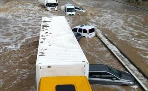 Heavy rain near Montpellier – a storm hits southern France – flooded the motorway